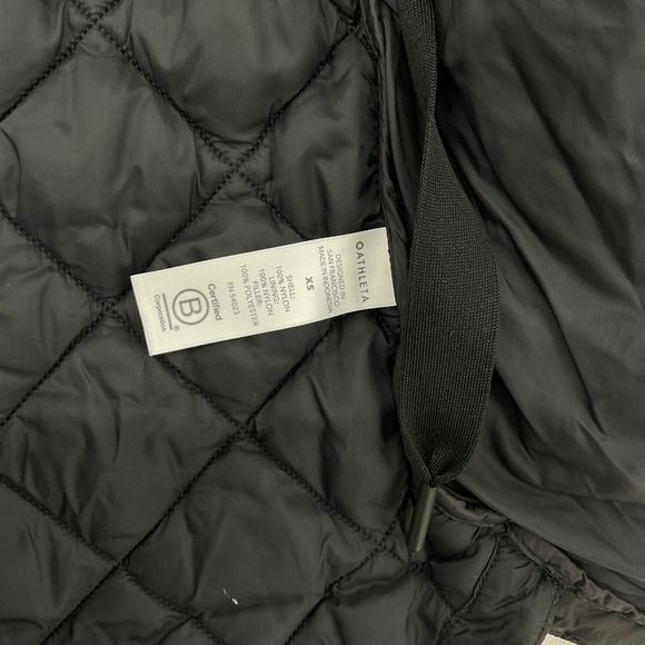 Athleta Whisper Featherless Vest Black Quilted Puffer Full Zip XS - Picture 8 of 10